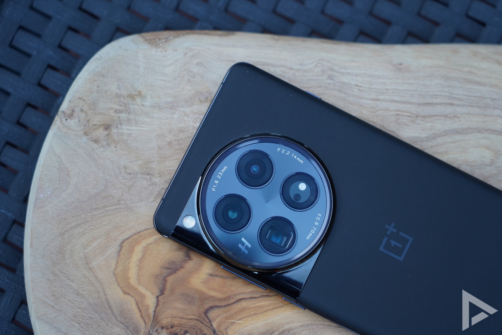 OnePlus 12 camera