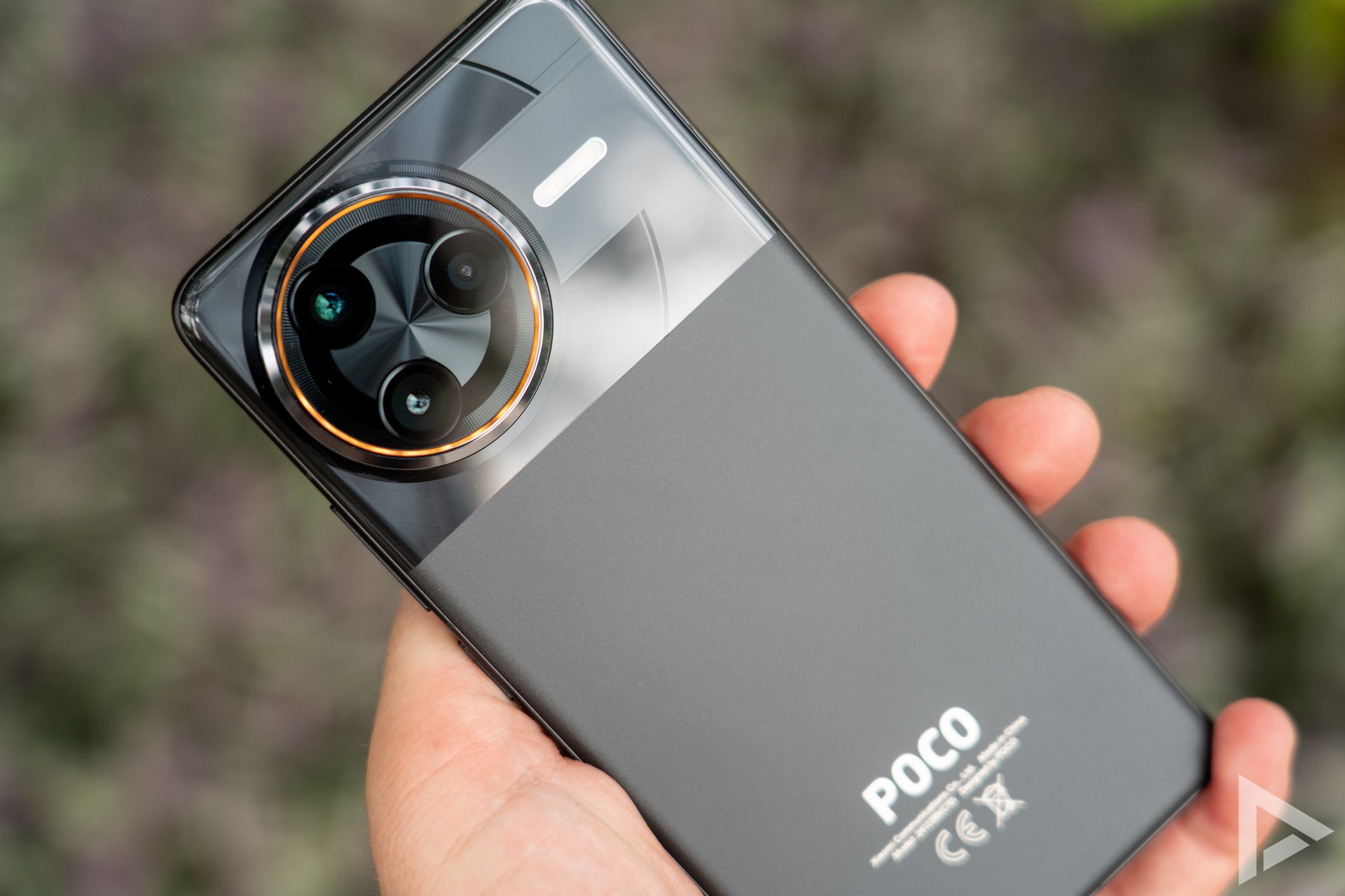 Poco F7 Ultra design