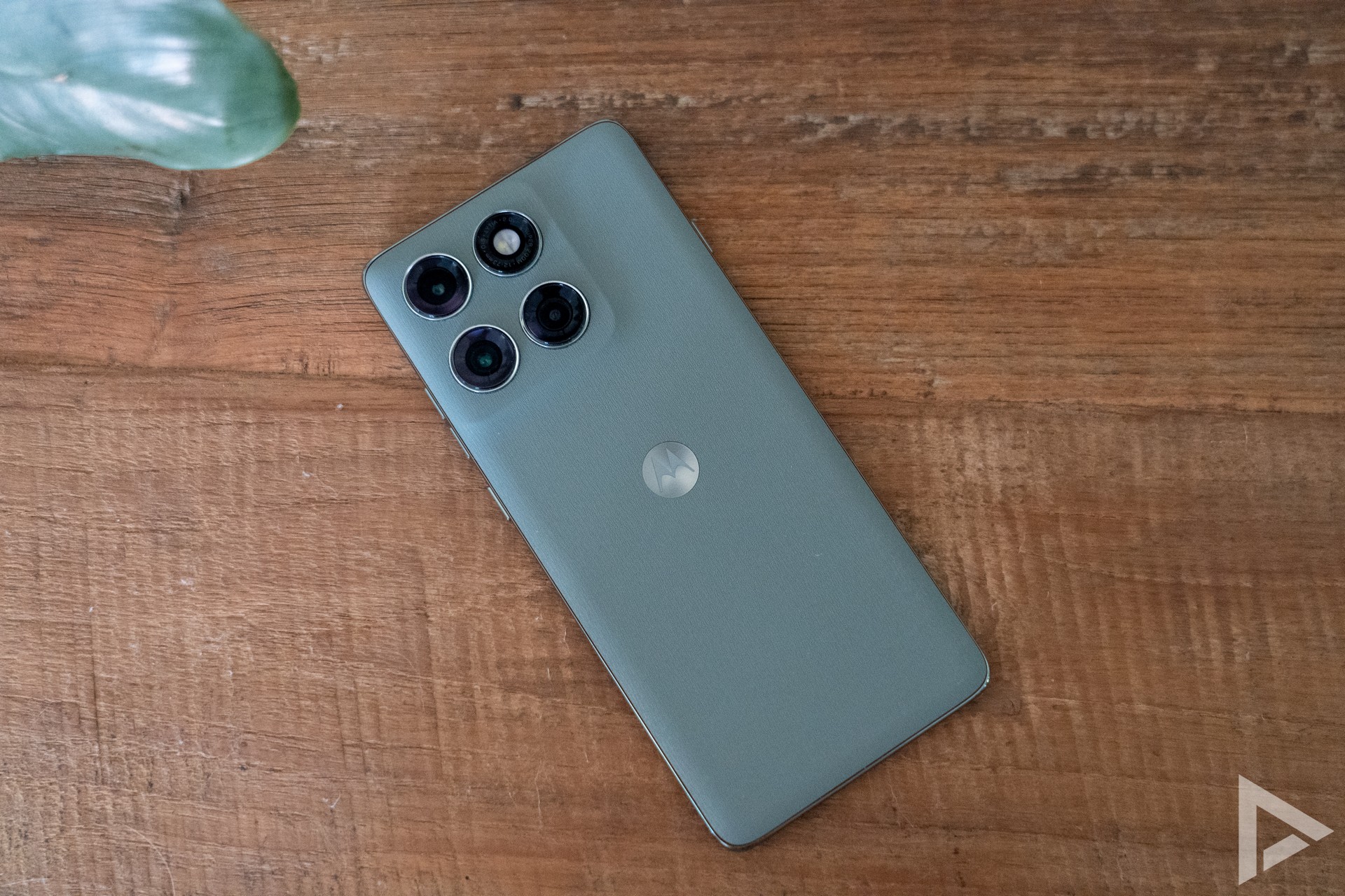 Motorola Edge 60 Pro Shadow Green Kaki