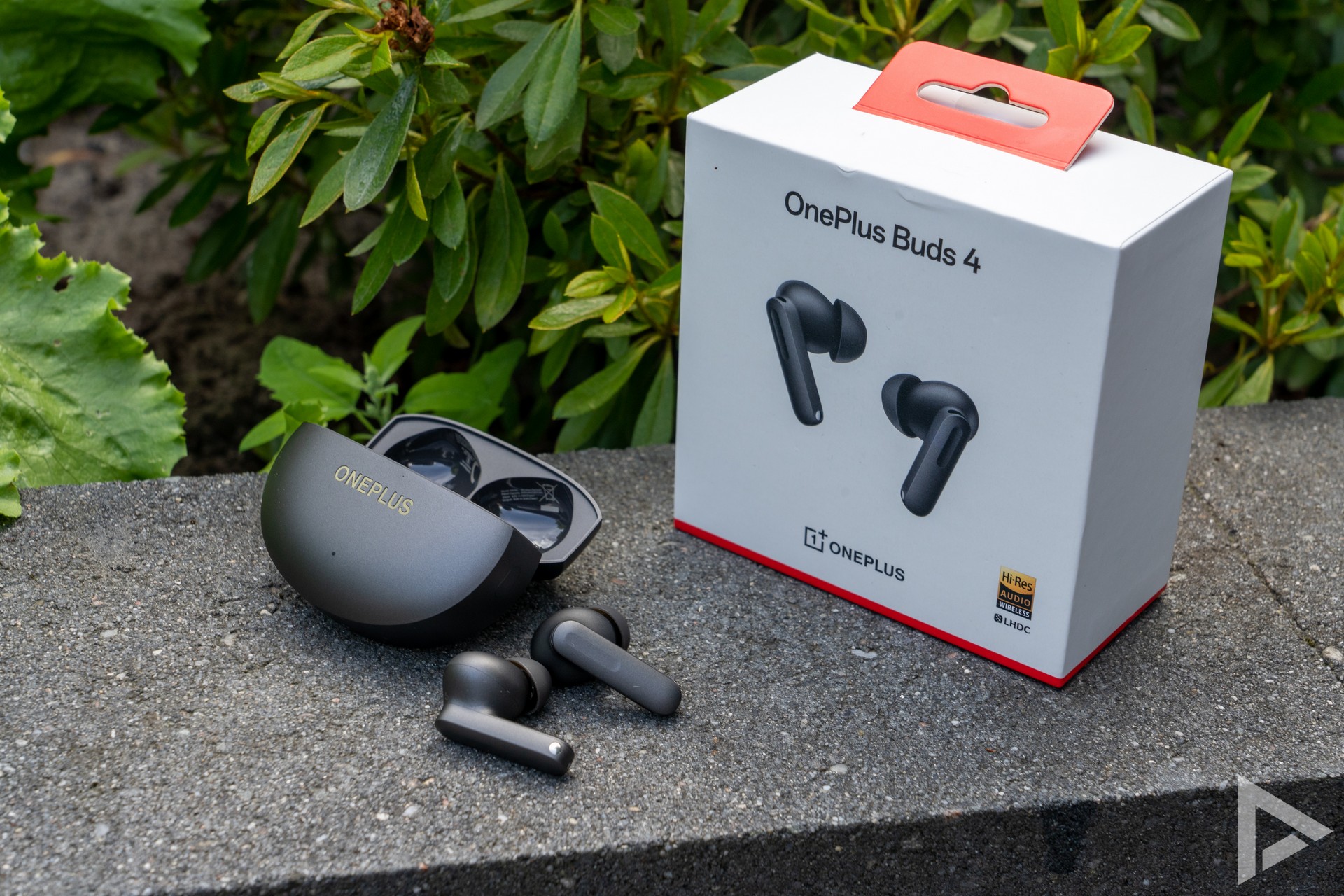 OnePlus Buds 4 unboxing