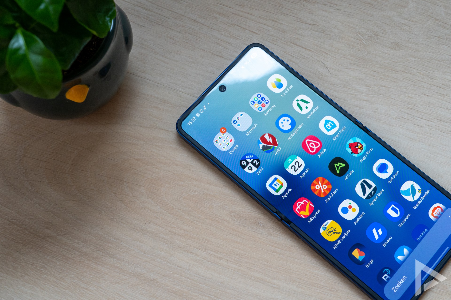Samsung Galaxy Z Flip 7 menu