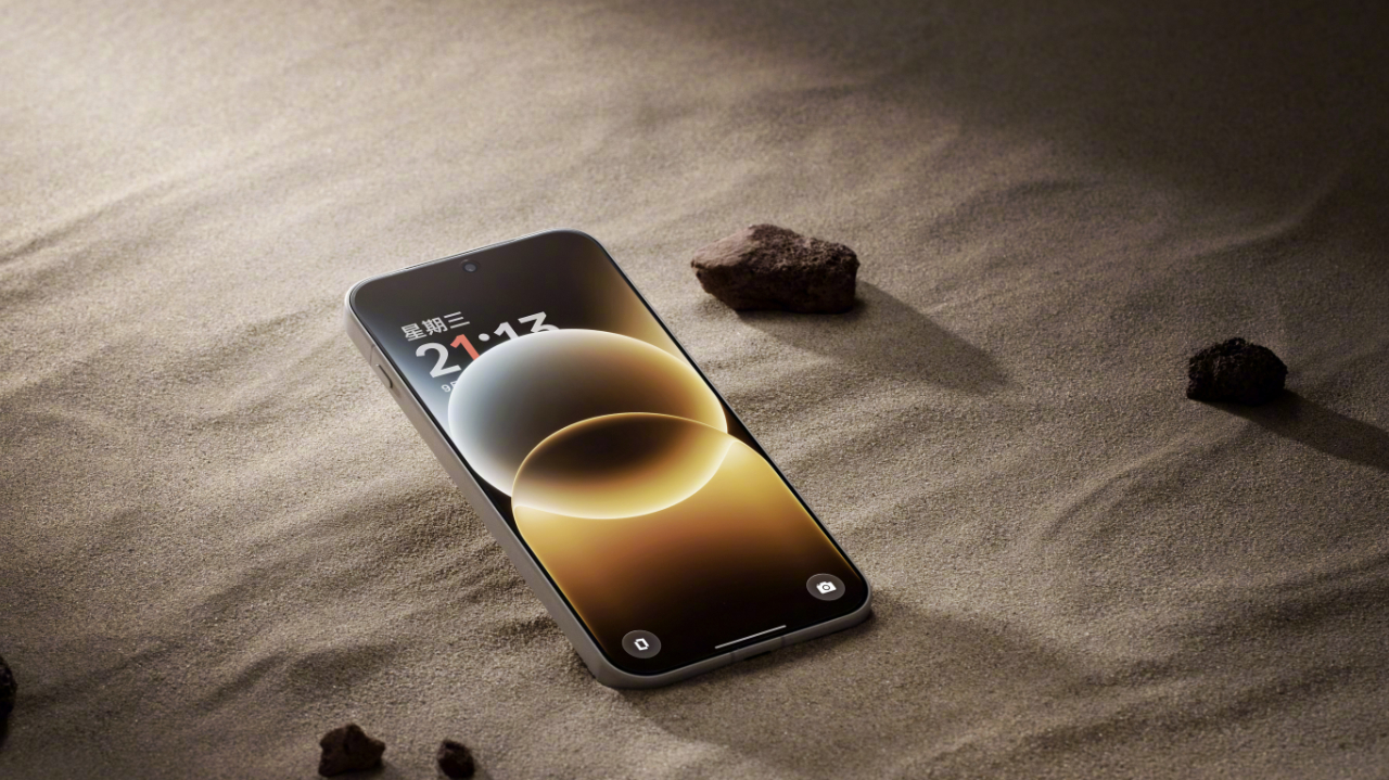 OnePlus 15 header