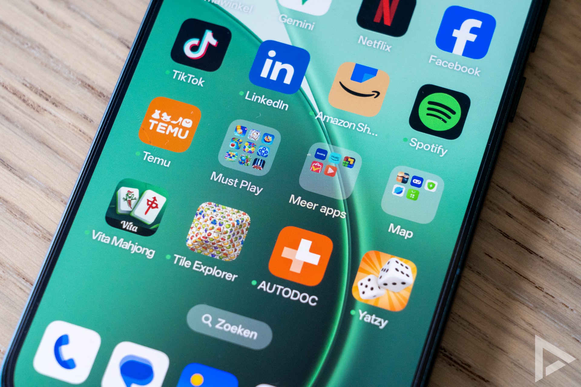 Oppo Reno 14 bloatware