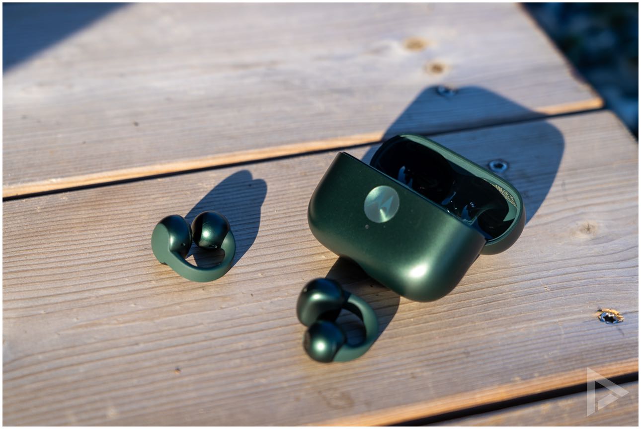 Motorola Moto Buds Loop review