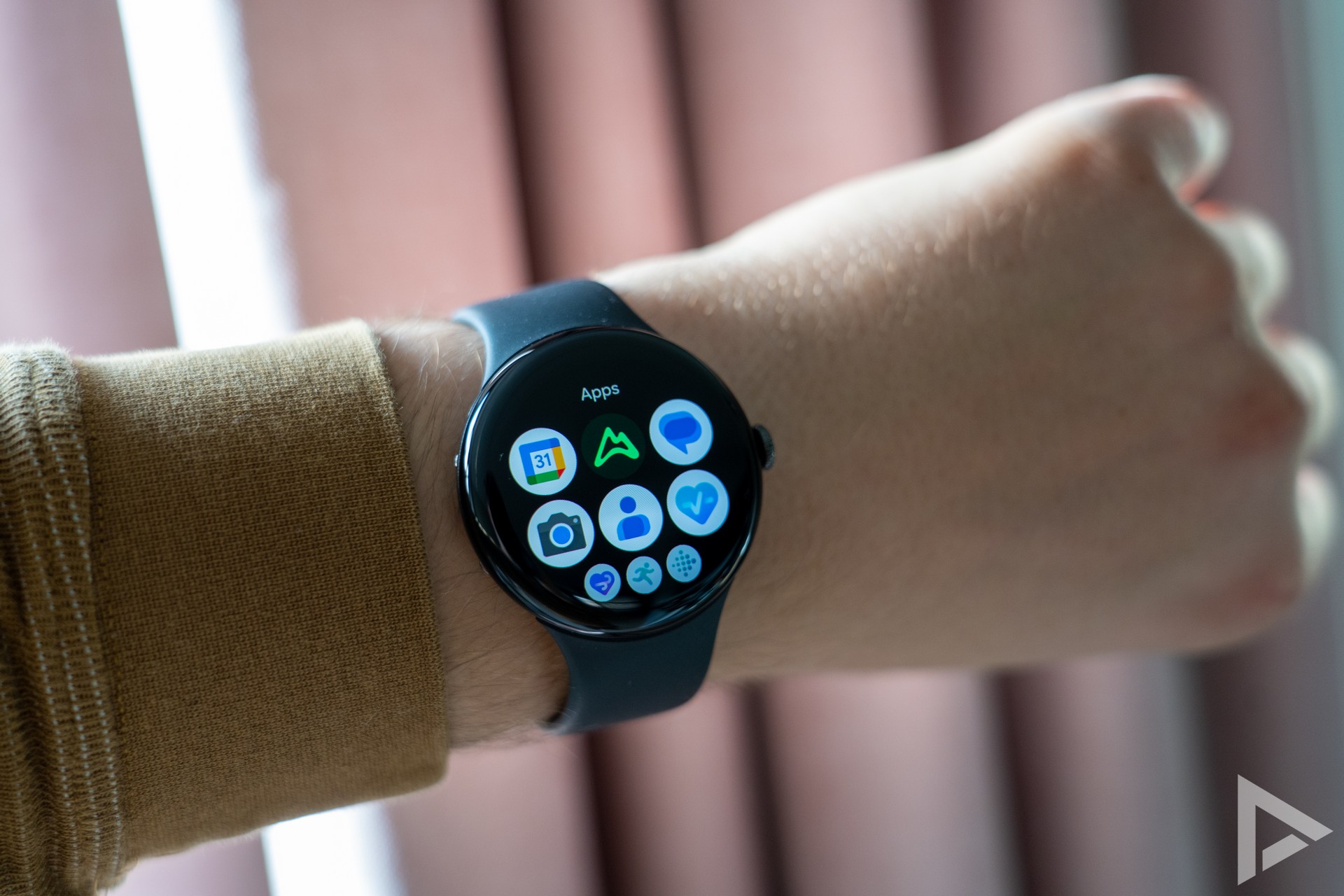 Google Pixel Watch 4 apps