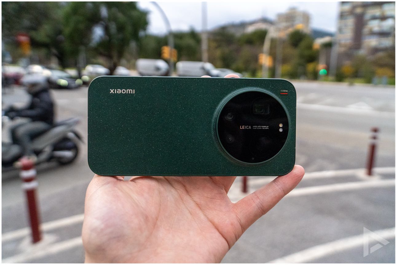 Xiaomi 17 Ultra Starlit Green