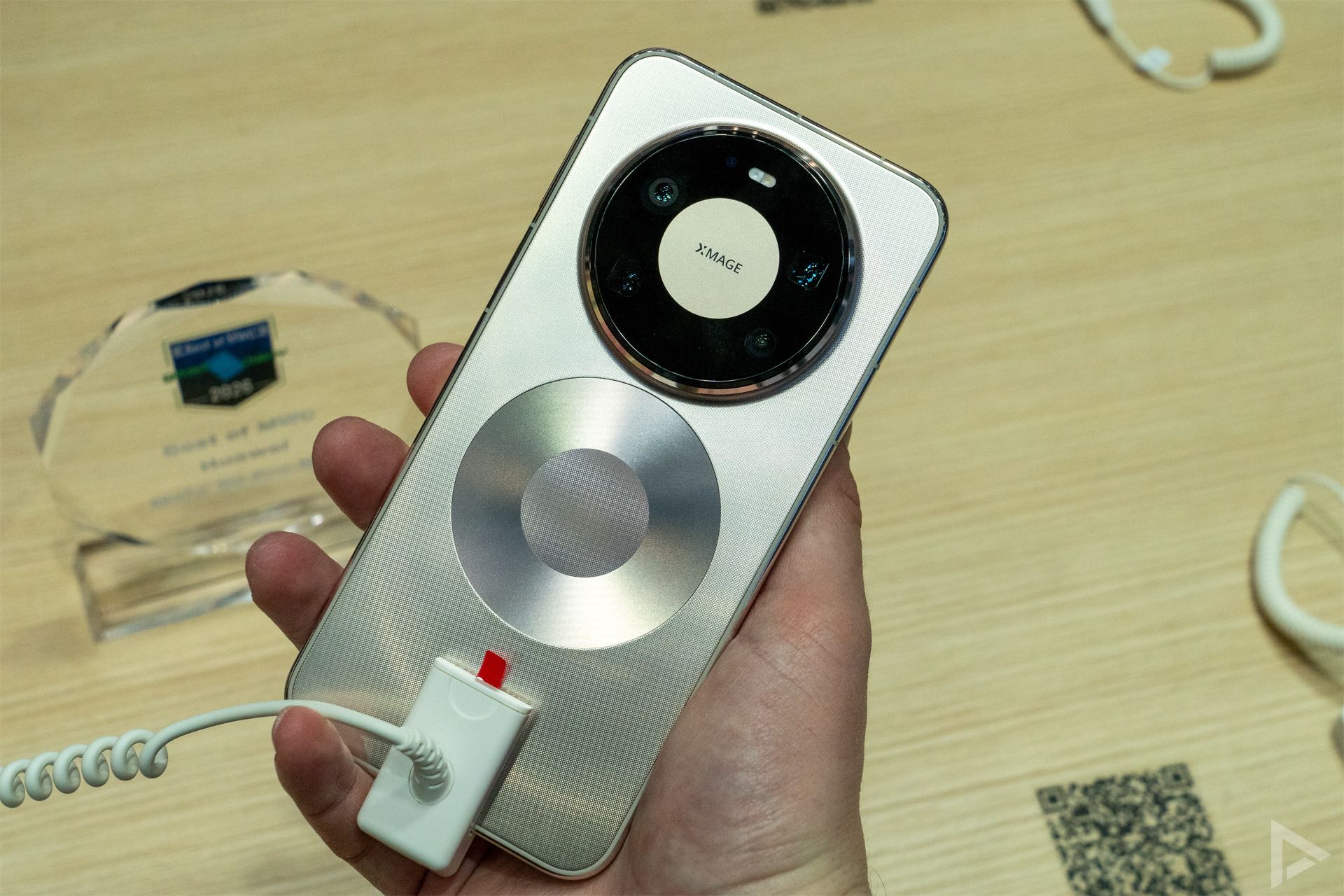 Huawei Mate 80 Pro Max achterkant