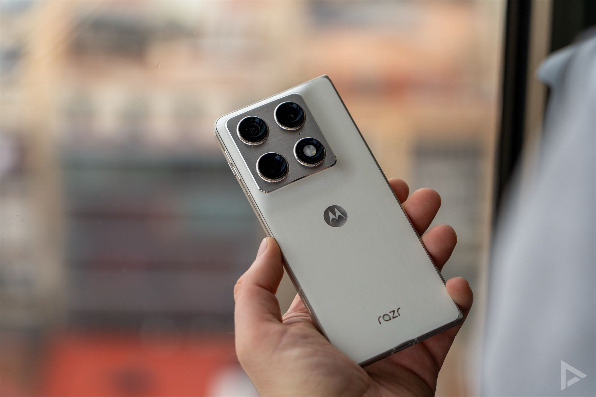 Motorola Razr Fold wit