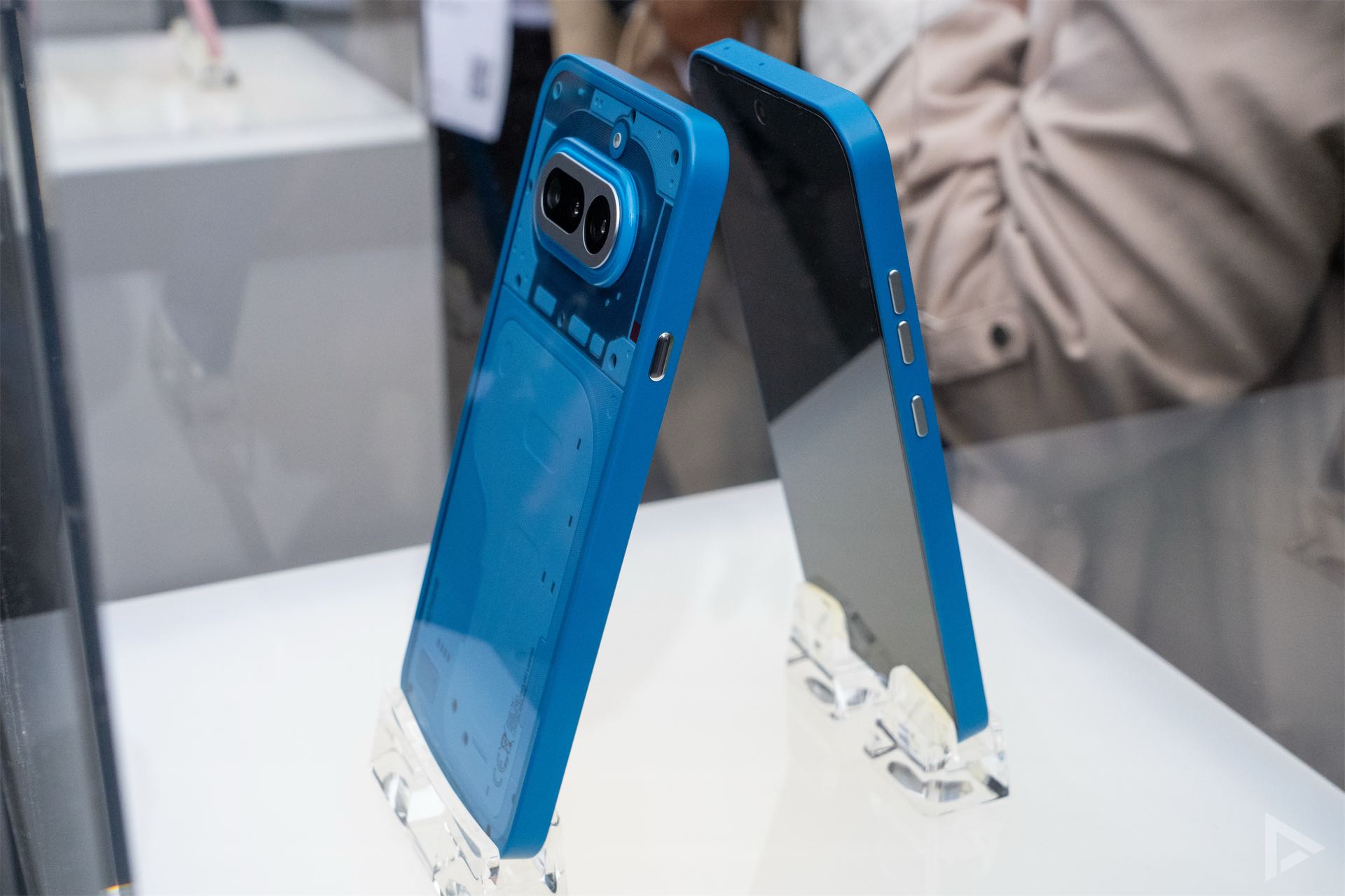 Nothing Phone (4a) blauw