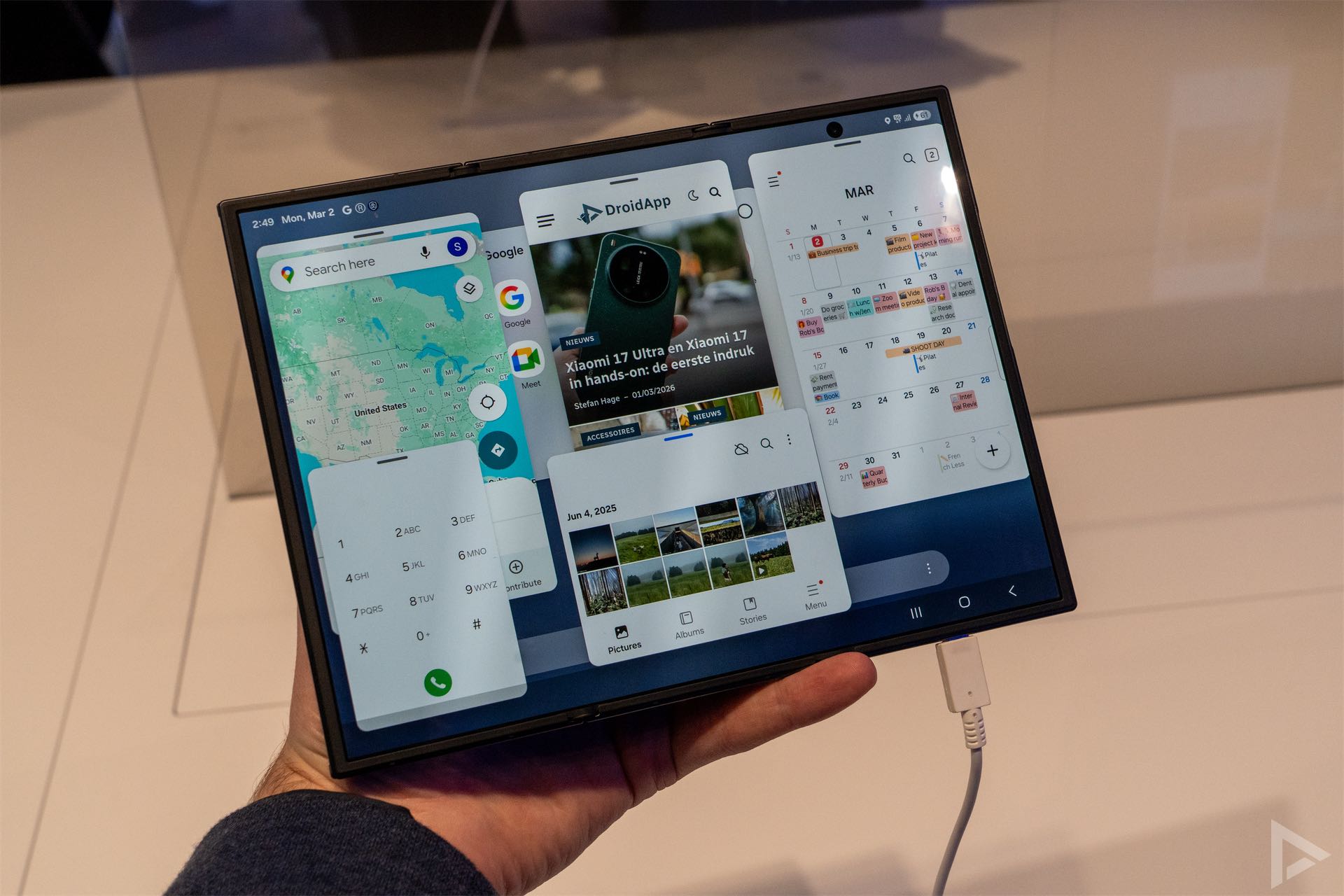 Samsung Galaxy Z TriFold multitasking