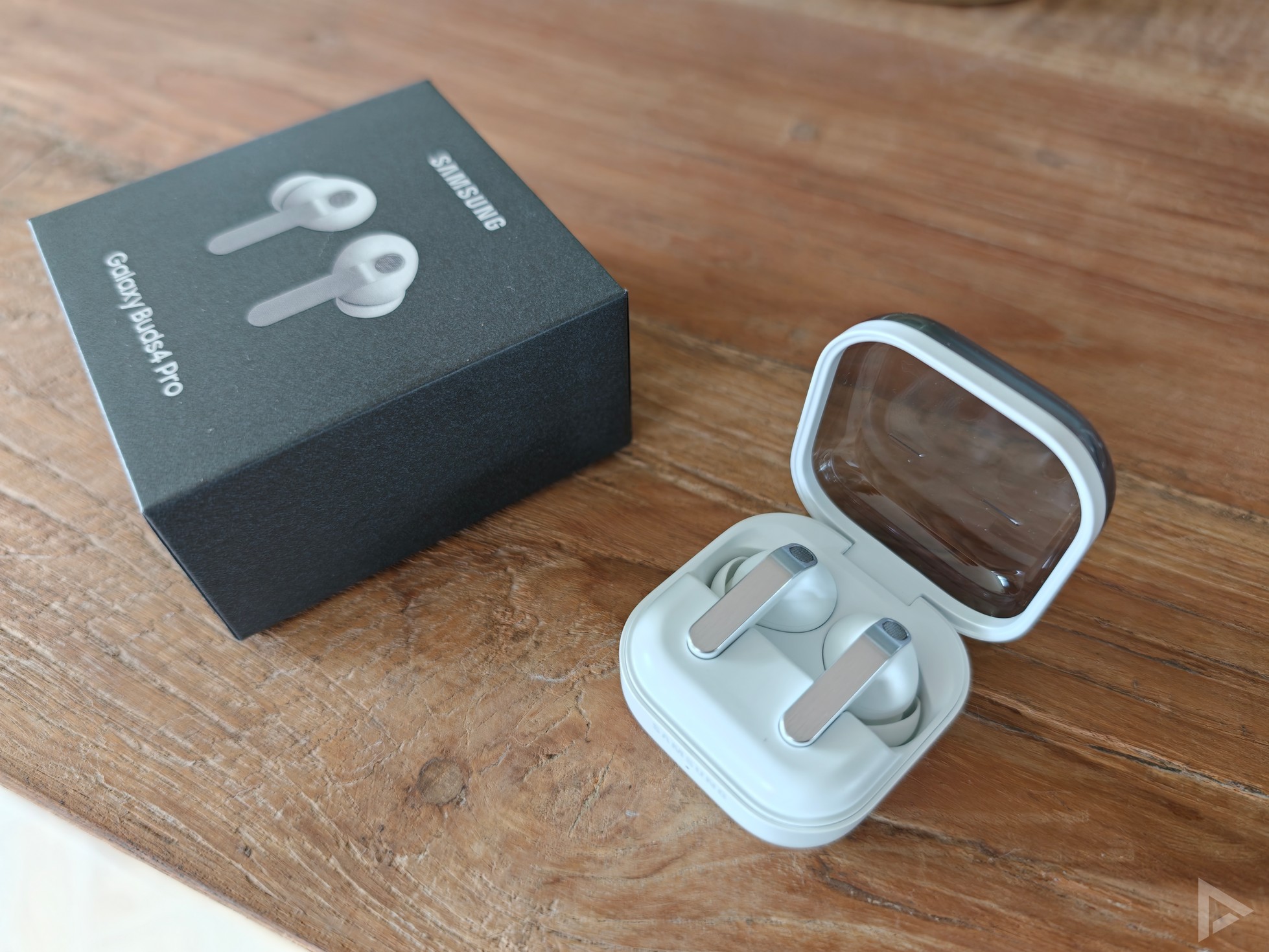 Samsung Galaxy Buds 4 Pro case