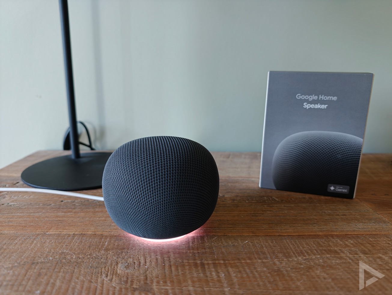 Google Home Speaker Unboxing
